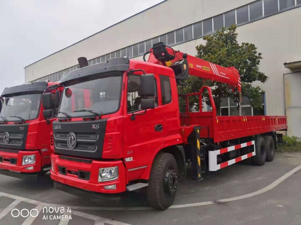 東風(fēng)途威國(guó)六隨車吊