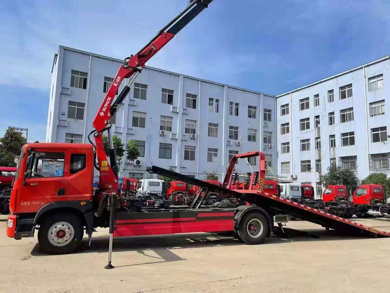 東風(fēng)D9國(guó)六隨車吊