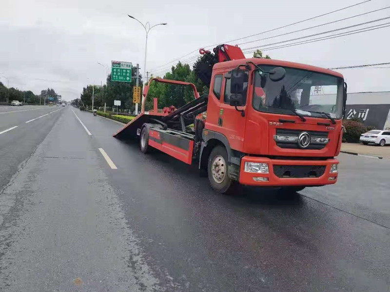 東風(fēng)D9國(guó)六隨車吊